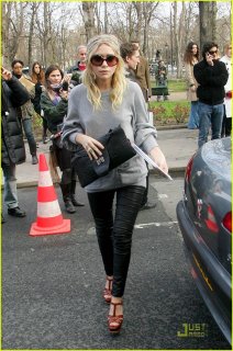 ysltributes24229_mary-kate-olsen-studded-sleeves-05_122_383lo.jpg