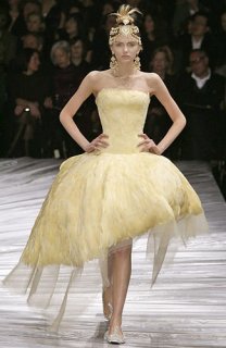 lily d - paris fw 2008 - Alexander McQueen.jpg
