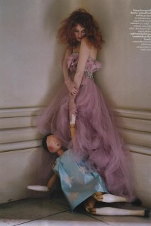 U.K.-Vogue-2008-April-KarenElson 005.jpg