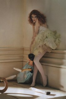 U.K.-Vogue-2008-April-KarenElson 004.jpg