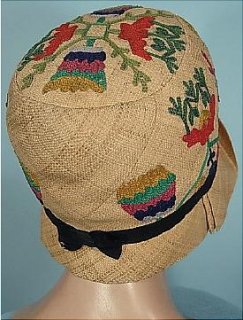 hatclochemayanstrawbkt.jpg