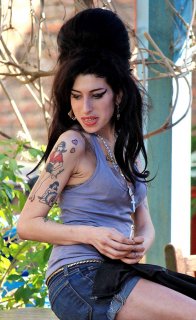 amy-winehouse-baby-shot-4148-11.jpg