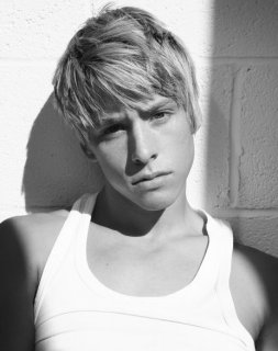 mitch_hewer.jpg