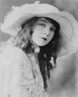 Lillian_Gish-edit1small.jpg