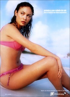 55346_Olga_Kurylenko_05_123_241lo.jpg