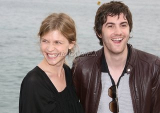 clemence  poesy and jim sturgess  heartless photocall02.jpg