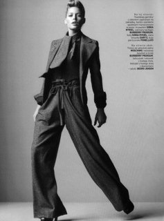 Marie Claire Poland dec 2004 3.jpg