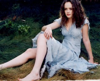 alexis-bledel-1.jpg