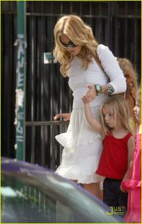 kate-hudson-ryder-robinson-play-date-04.jpg