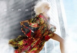 Ads S-S 2005 - Etro 02.jpg
