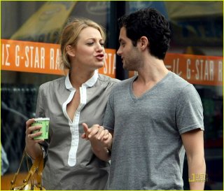 blake-lively-penn-badgley-sandwich-03.jpg