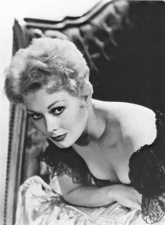 213433.716kimnovak1.jpg