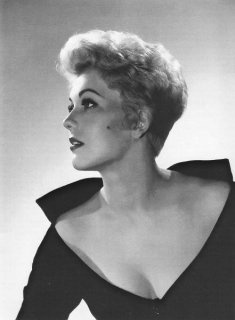 213435.204kimnovak2.jpg