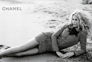 Chanel-SS2008-ClaudiaSchiffer_KarlLagerfeld001.jpg
