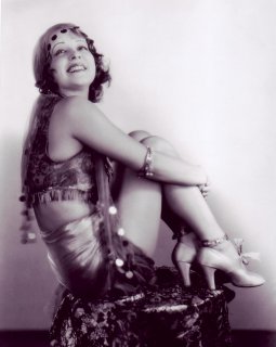 clarabow.jpg