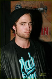robert-pattinson-plain-gravy-02.jpg