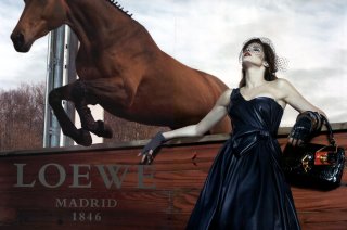 Loewe-AW2008-StephanieSeymour_StevenKlein001.jpg