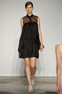 ZYNA_SS09_0302.jpg