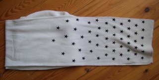 hm-divided-scarf-stars18.9.jpg