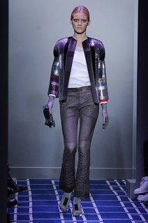 BALE_SS09_0206.jpg