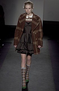 WALK_AW05_003.jpg