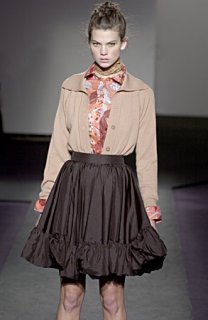 WALK_AW05_220.jpg