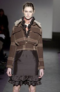WALK_AW05_203.jpg
