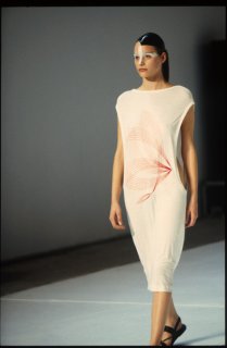 Hussein Chalayan NaiPublishers 作品集(2005) Hussein Chalayan - Design Museum