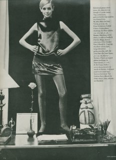 british_vogue_october_1_1967__twiggy_beaton5sm.jpg