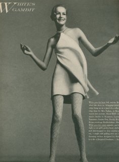 american_vogue_august_1_1967__twiggy_avedon__16sm.jpg