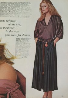american_vogue_august_1977_patti_hansen__penn7sm.jpg