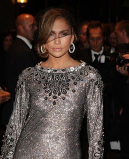 09-29-jennifer-lopez-veil_bd.jpg