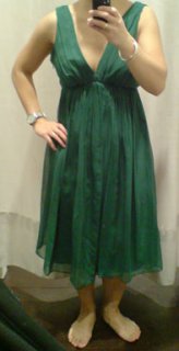 zara-greendress19.12.jpg