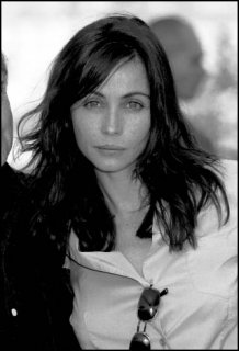 2000_0516_Emmanuelle_Beart_1272-2-4.jpg