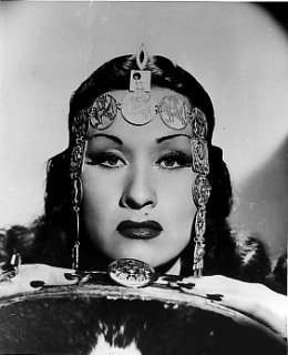 Yma_SUmac nonpop de.jpg