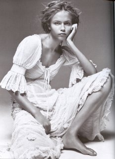 vogueparis_fevrier2005_patrickdemarchelier.jpg