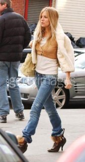 Sienna Miller Walks In New York.jpg