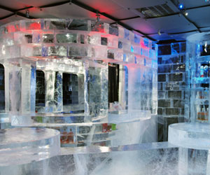 absolut-icebar-at-night.jpg