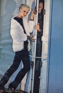 american_vogue_november_1978__newton8sm.jpg