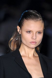 Img007_runway.jpg