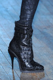 Img011_runway.jpg