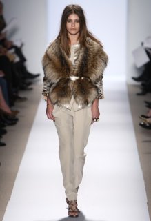 mila dennis basso fw 09.jpg