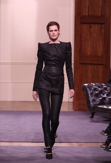 stella Julien MacDonald fw 09.jpg