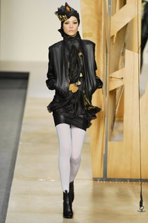 sheila Nicolas Vaudelet fw 09 Madrid2.jpg