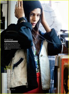 freida-pinto-elle-magazine-03.jpg