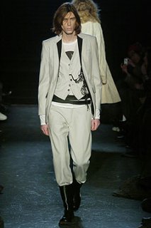 Ann Demeulemeester FW 2005 20.jpg