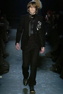 Ann Demeulemeester FW 2005 21.jpg