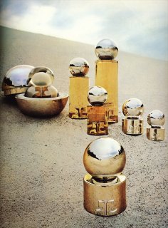 vogue_paris_november_1972__perfume.jpg