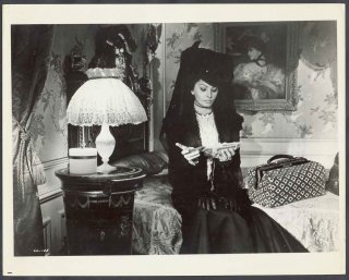 sophia loren in lady l 1965 no 21.jpg