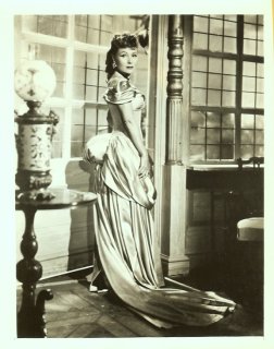dolores in one bad woman21.jpg
